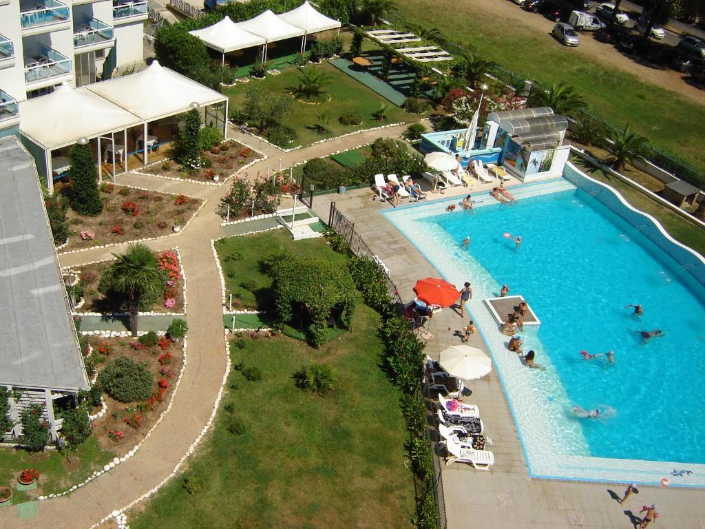 Elena Club Resort Сильви-Марина Экстерьер фото