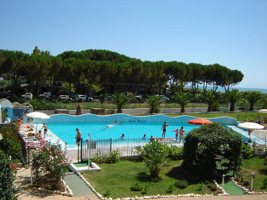 Elena Club Resort Сильви-Марина Экстерьер фото